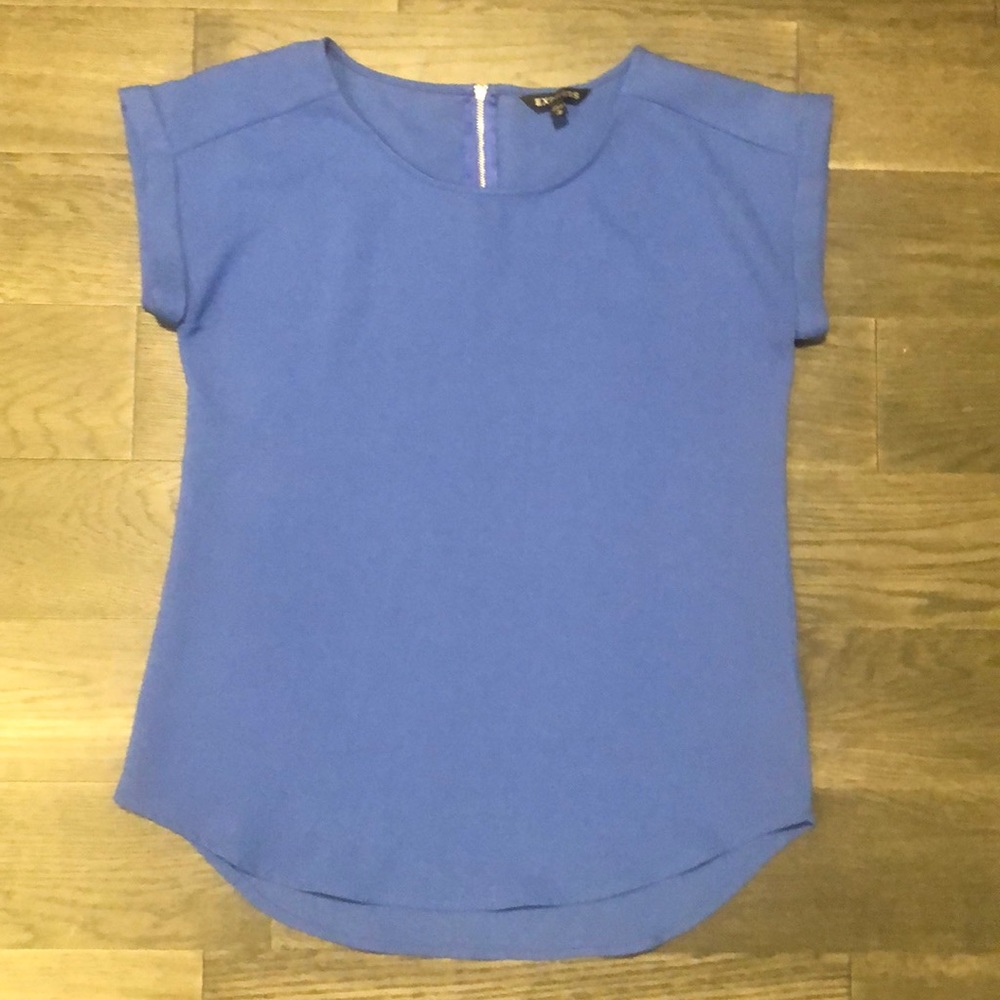 Express zip back shirt